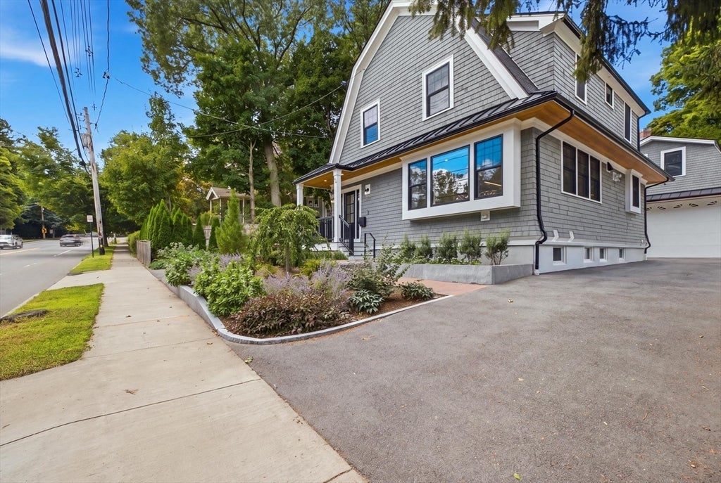 579 Centre St, Newton, MA Photo #34