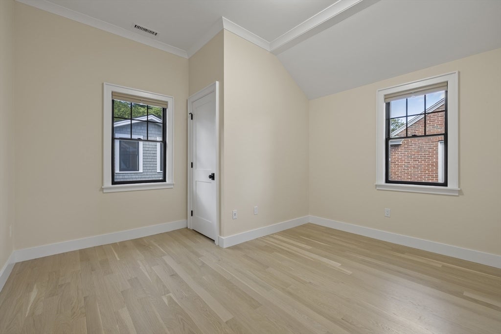 579 Centre St, Newton, MA Photo #25