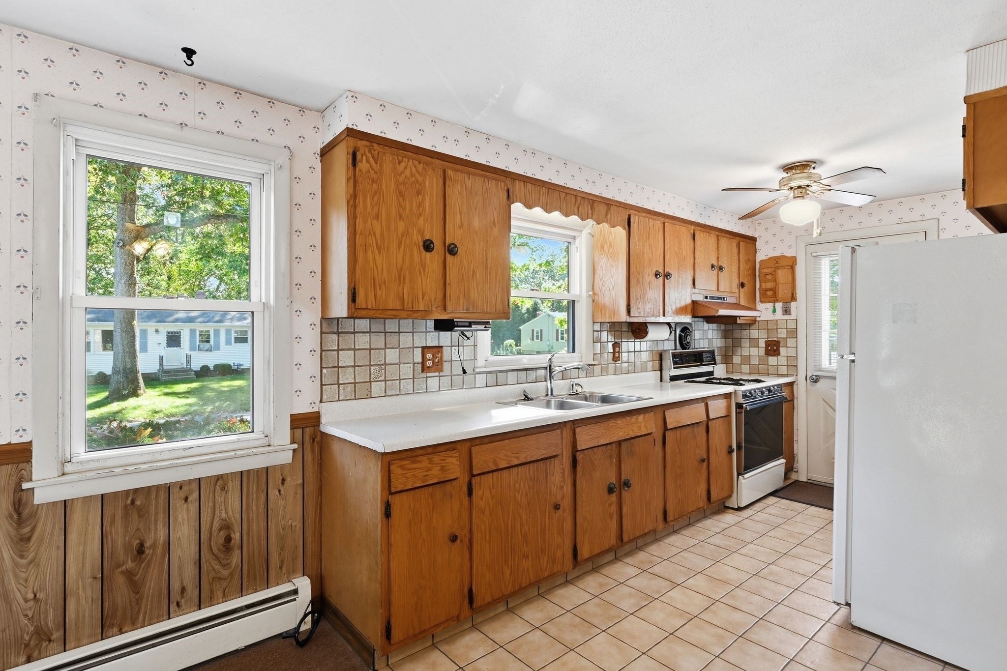 172 Barna St, Ludlow, MA, 172 Barna St, Ludlow, MA Photo #8