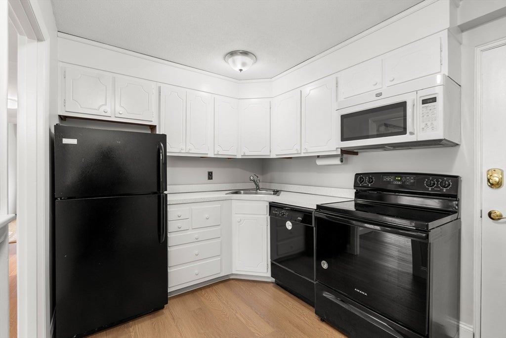 53 Melrose Street 2B