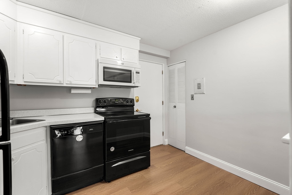 53 Melrose Street 2B