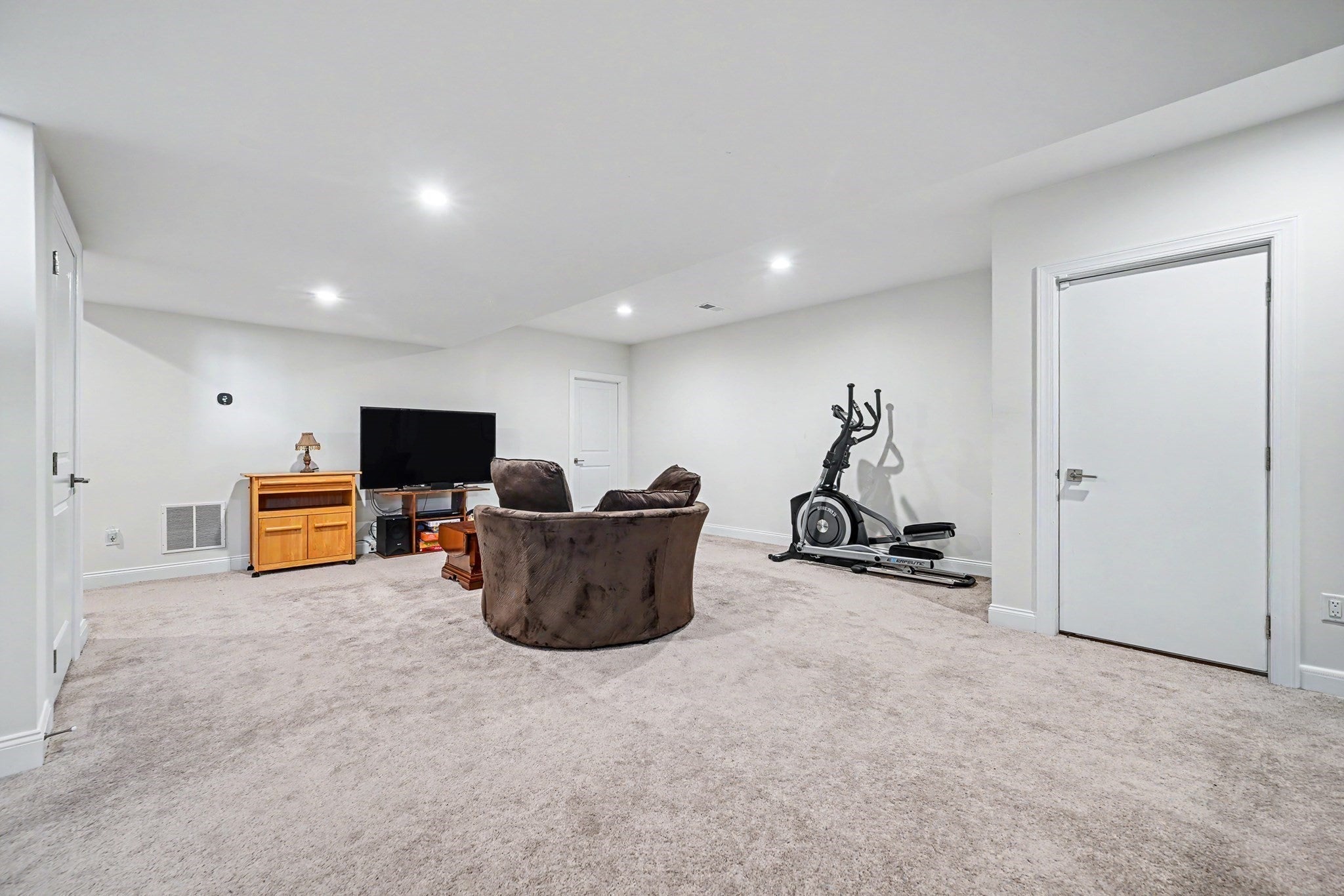 26 Whalen Rd, Hopkinton, MA, 26 Whalen Rd, Hopkinton, MA Photo #33