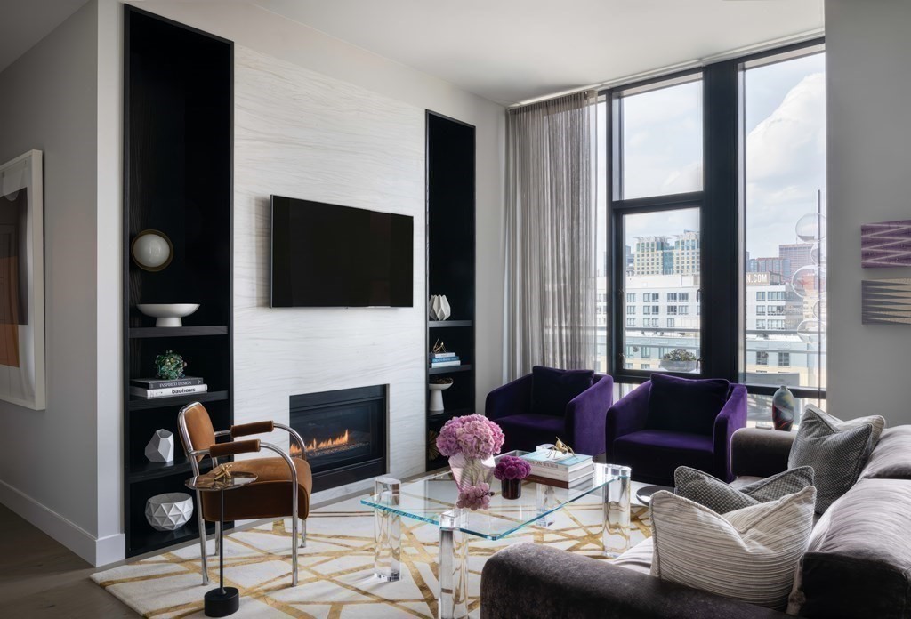 40 Traveler St PH 810