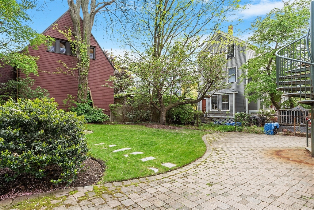 122 Hamilton St 1