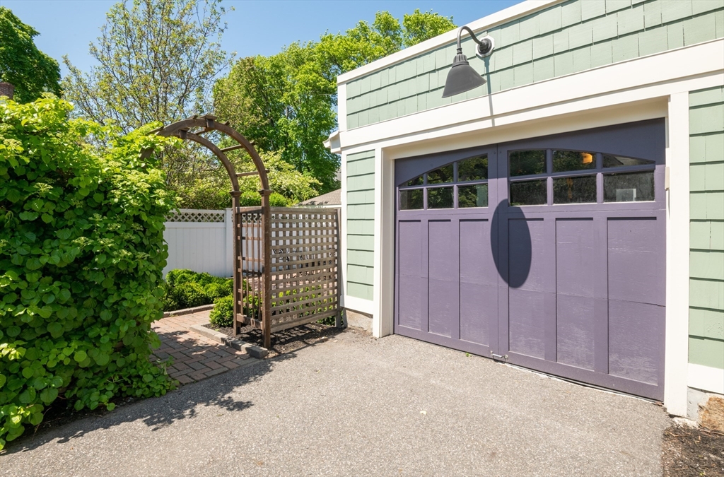 170 Bellevue Ave