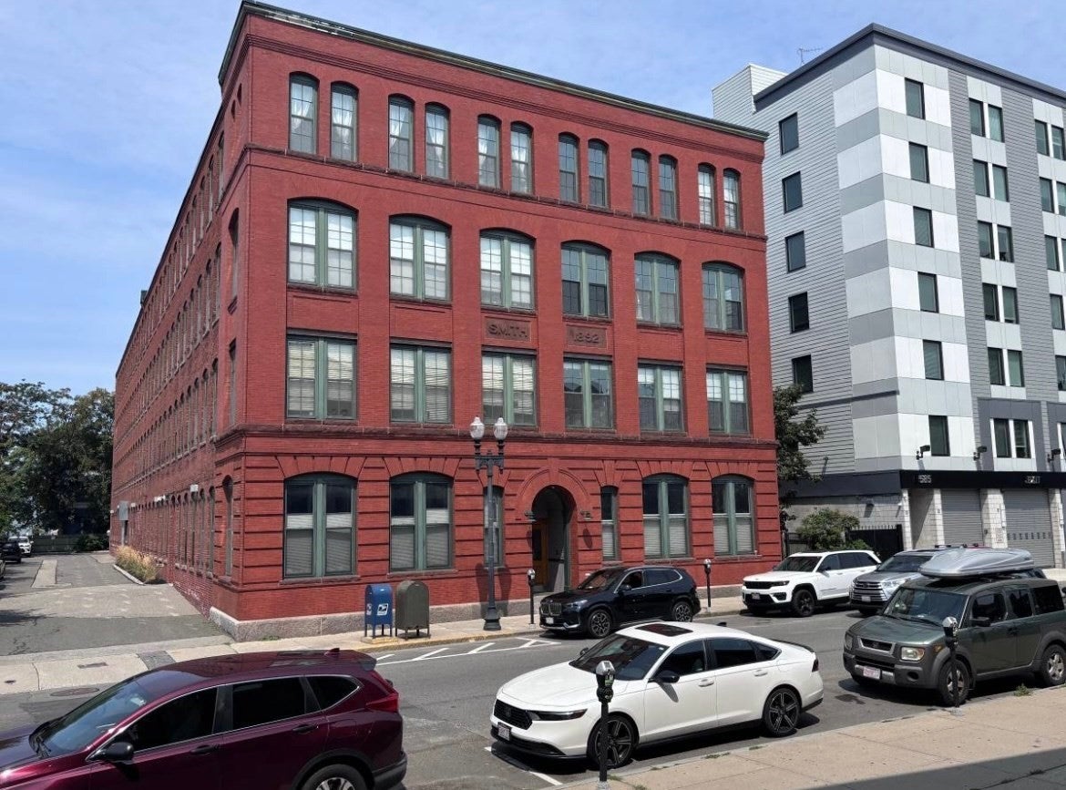 Photo of 589 Essex St #202, Lynn, MA