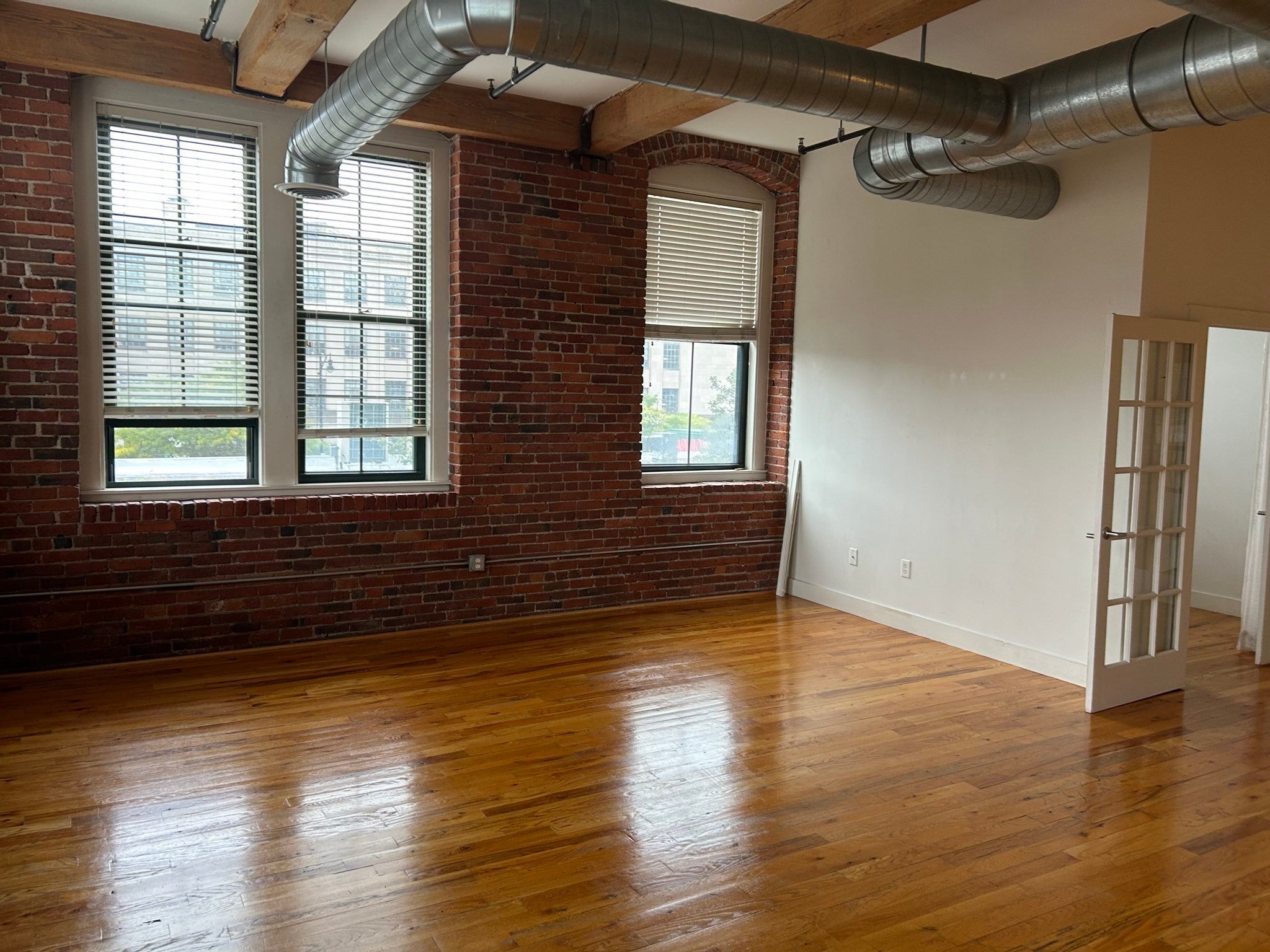 Photo of 589 Essex St #202, Lynn, MA