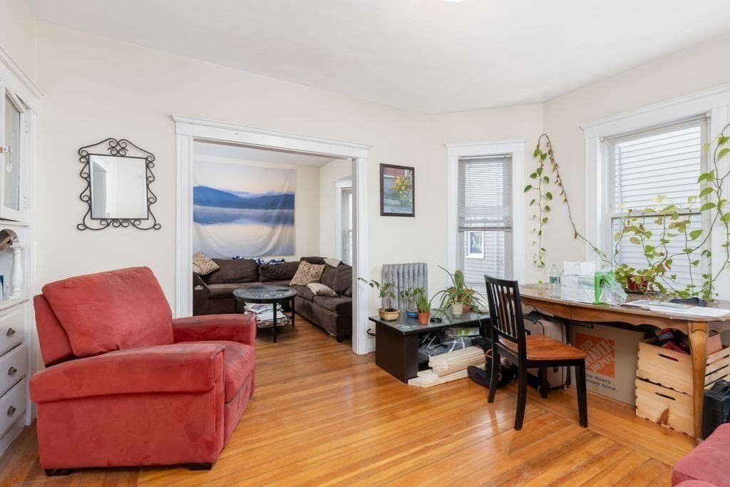 34 Belknap St