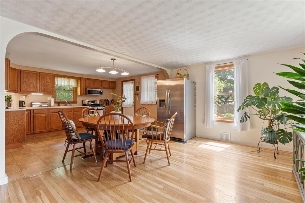 107 Maple Rd