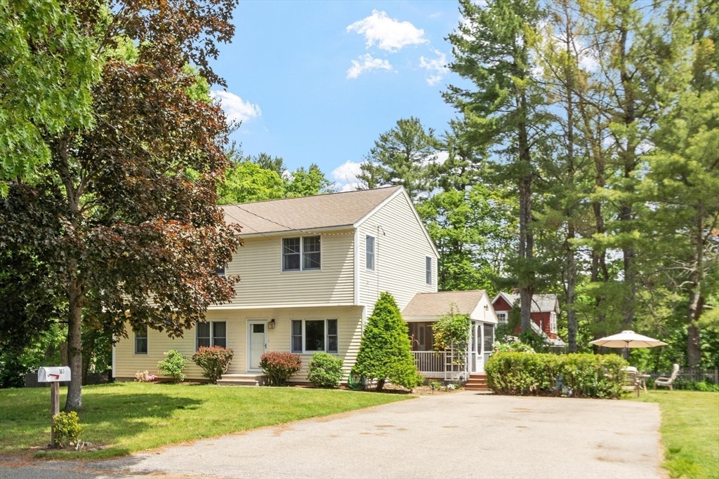 107 Maple Rd