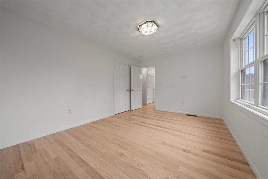 6 Fairlawn Ave, Burlington, MA, 6 Fairlawn Ave, Burlington, MA Photo #22