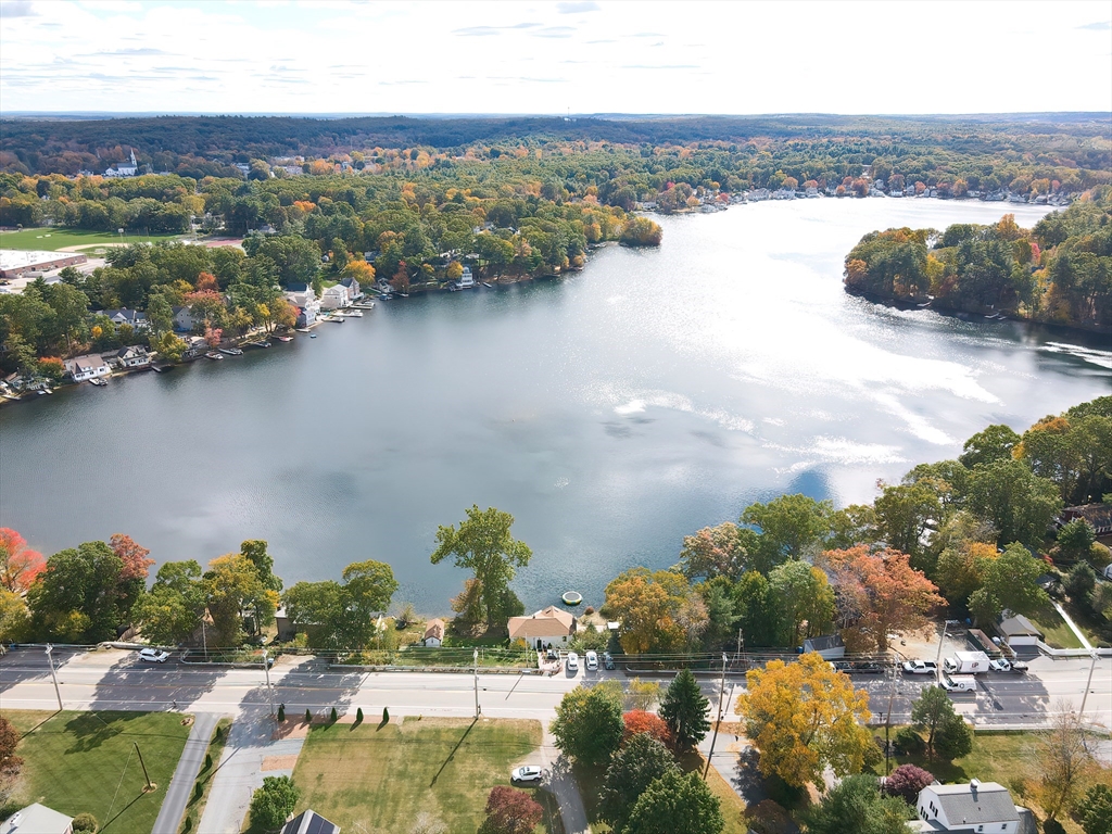 Wrentham, Massachusetts 02093, United States, 4 Bedrooms Bedrooms, ,3 BathroomsBathrooms,Residential,Active,134905