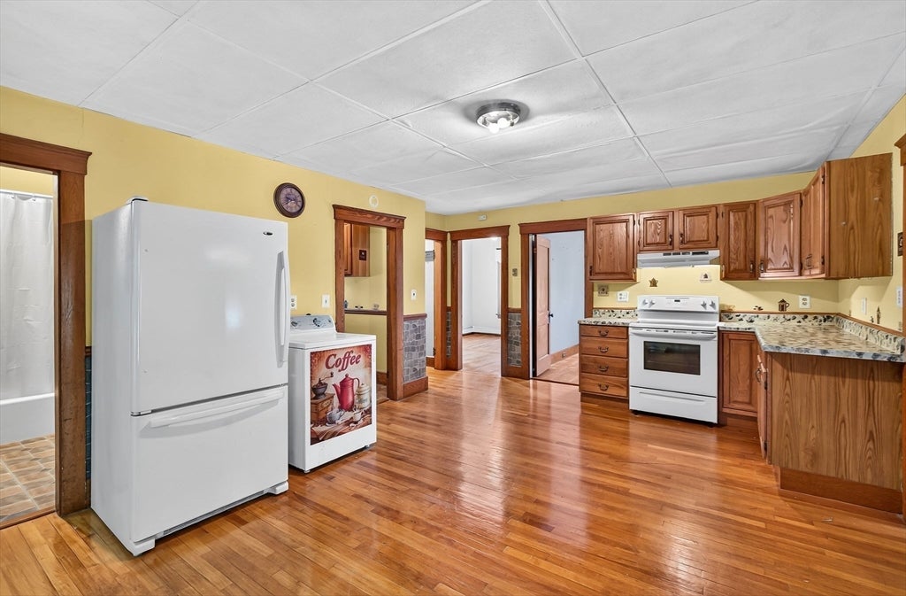 52 Bancroft St, Gardner, MA, 52 Bancroft St, Gardner, MA Photo #5