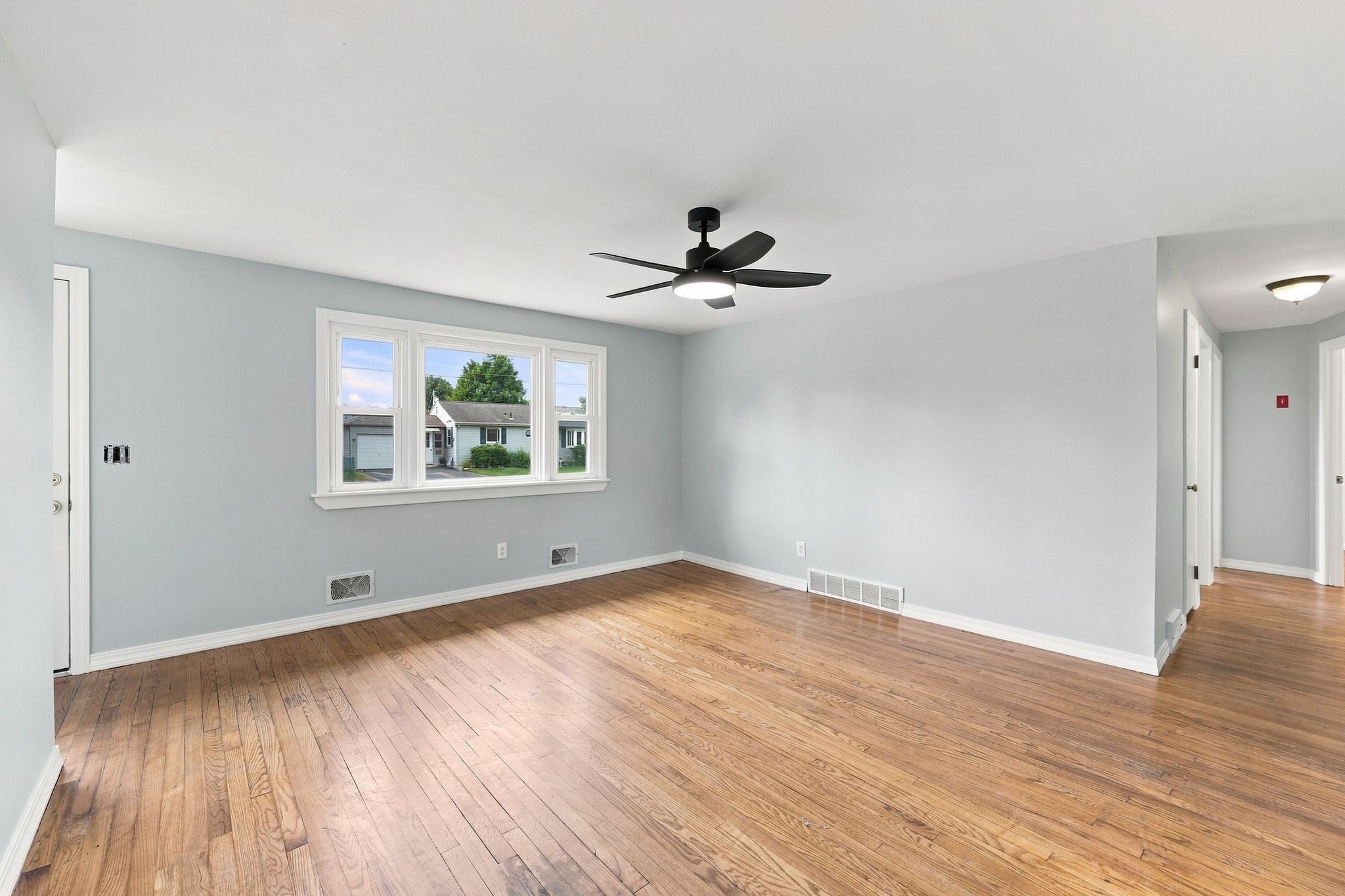 76 Daley St, Chicopee, MA, 76 Daley St, Chicopee, MA Photo #7