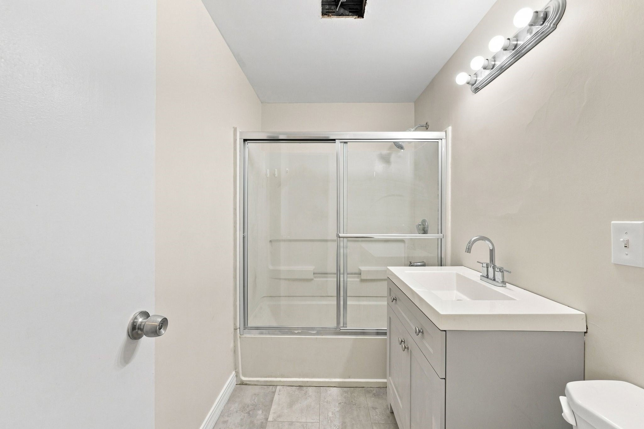 76 Daley St, Chicopee, MA, 76 Daley St, Chicopee, MA Photo #32