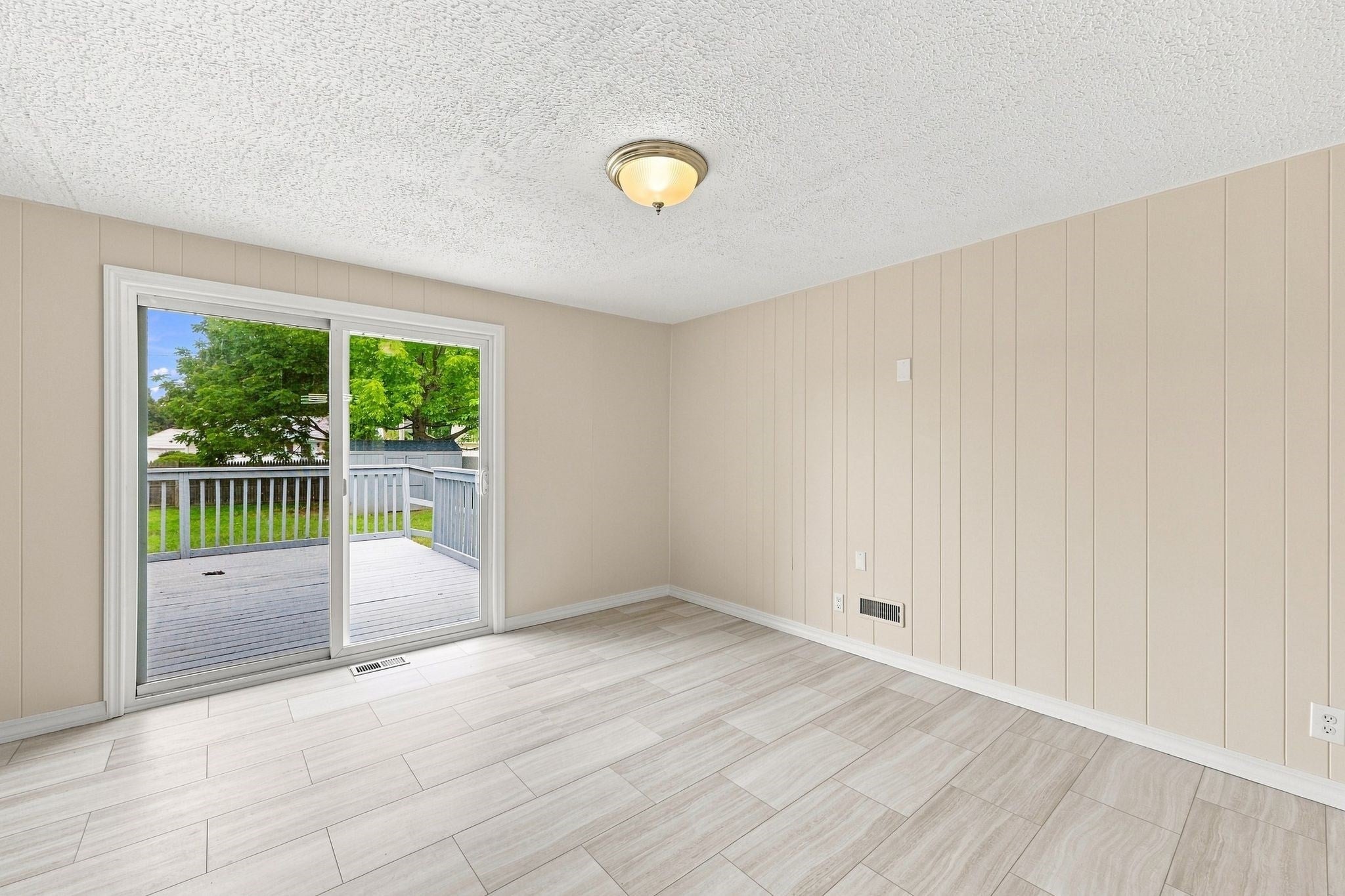 76 Daley St, Chicopee, MA, 76 Daley St, Chicopee, MA Photo #19
