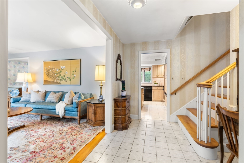 50 Tomahawk Rd