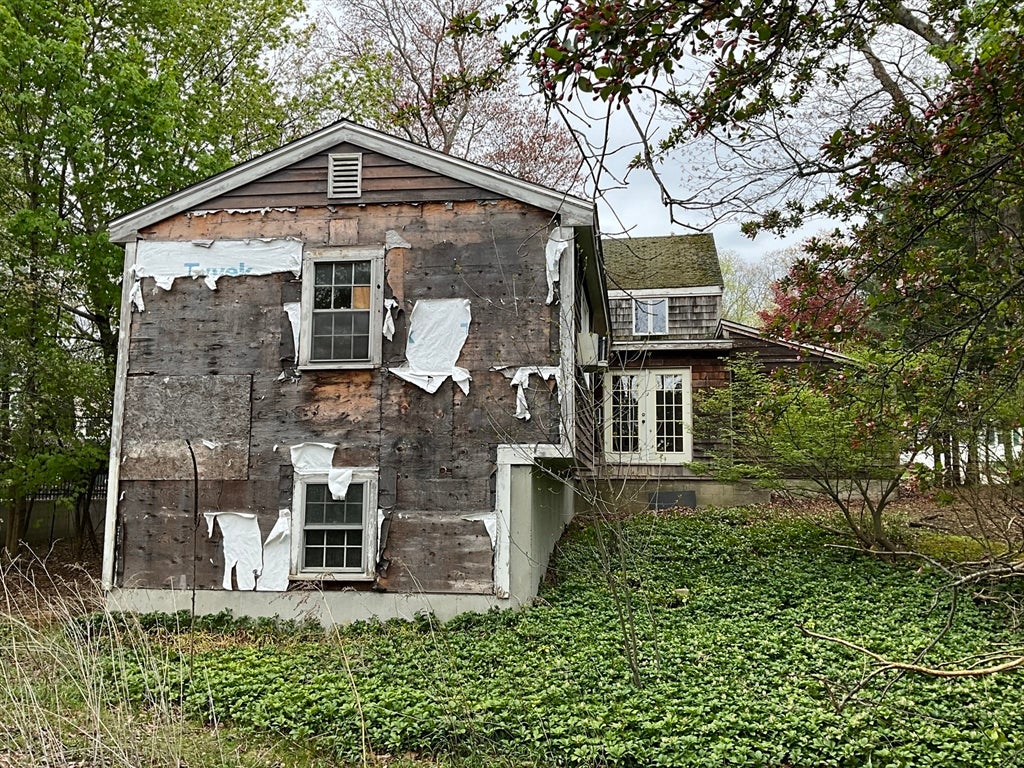 9 Larch Rd