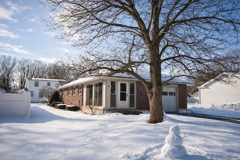 29 Lincoln St Agawam MA 01030