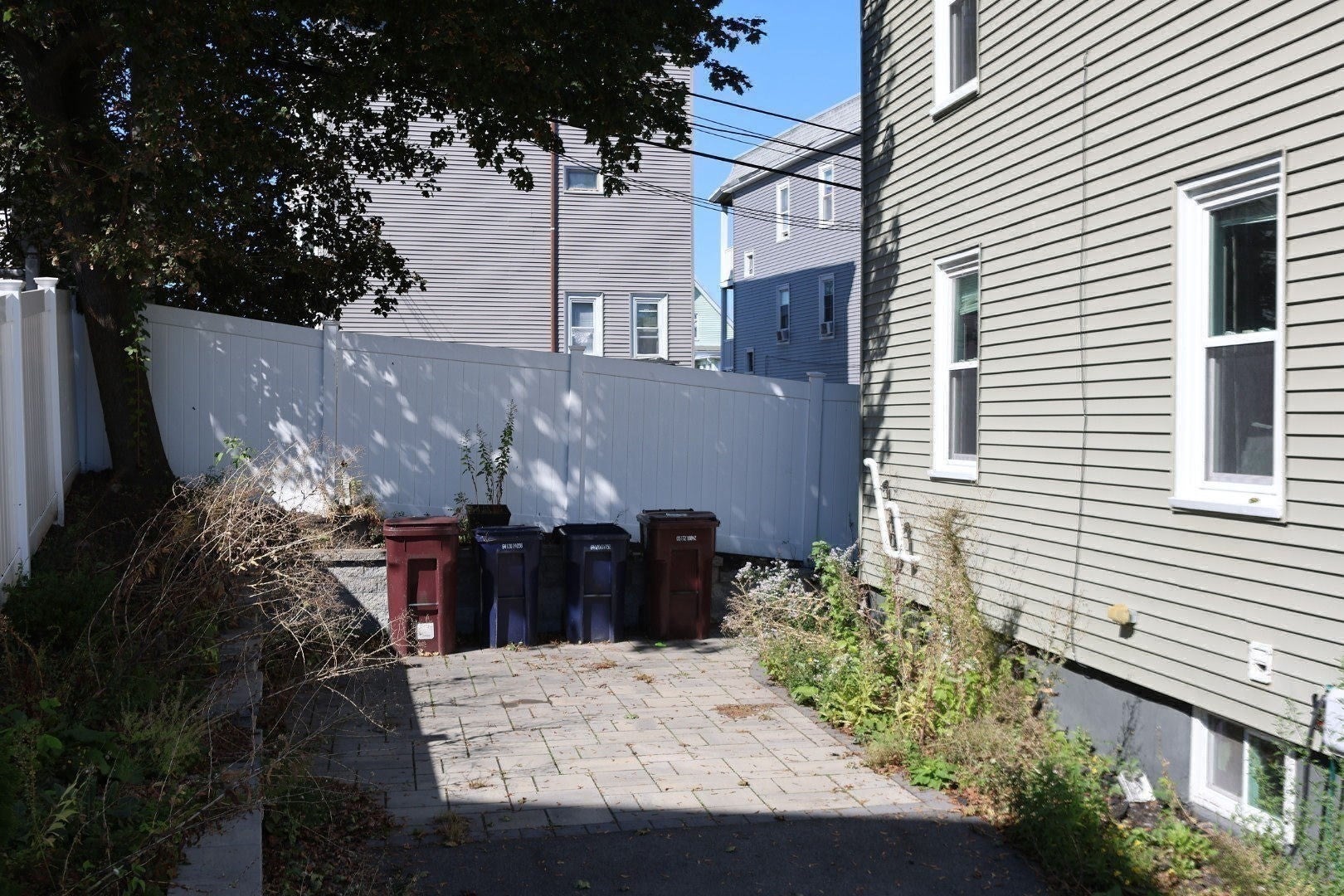 62 Lynn St