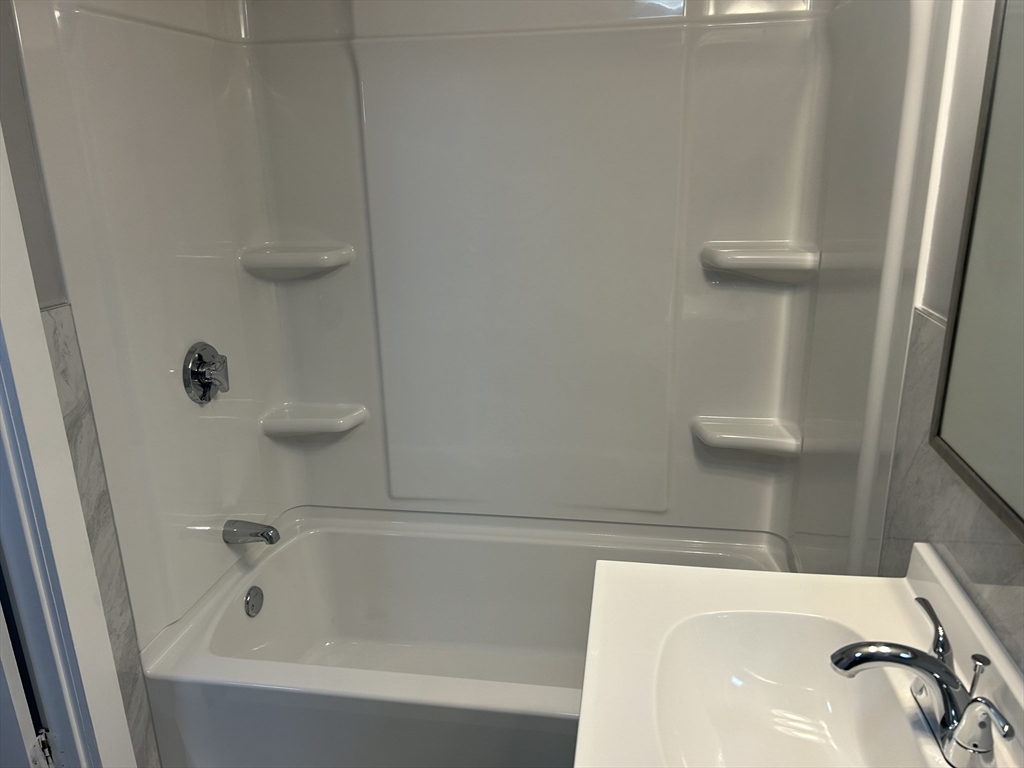 118 Longwood Ave #3, Brockton, MA Photo #17
