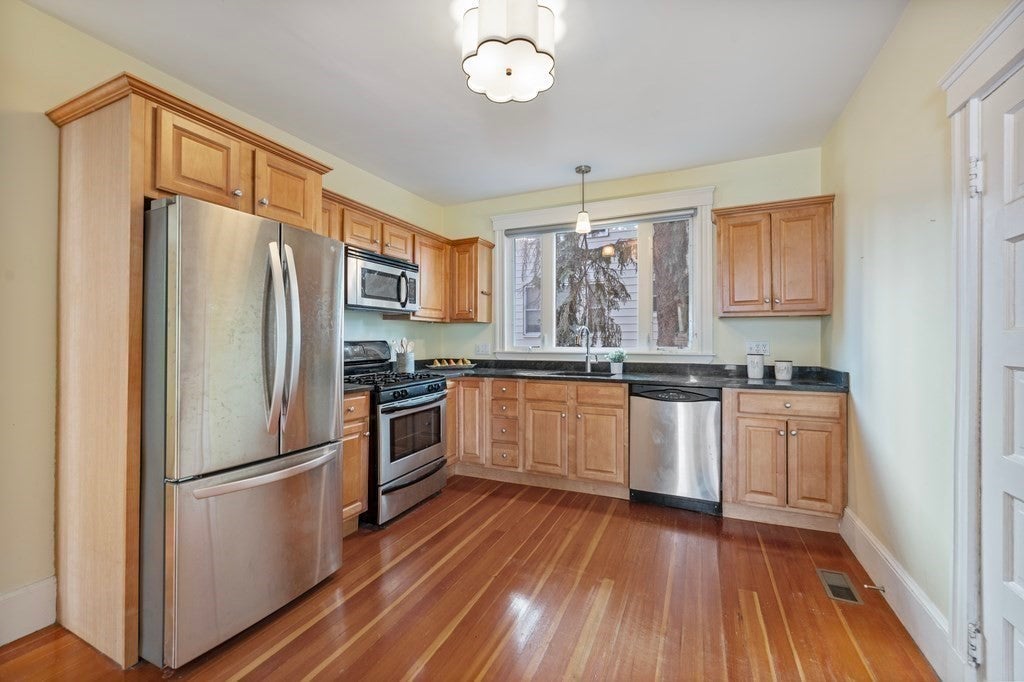 34 Garrison Ave #1, Somerville, MA, 34 Garrison Ave #1, Somerville, MA Photo #7