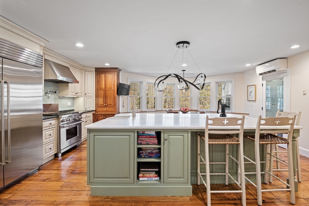 2 Diamond St
