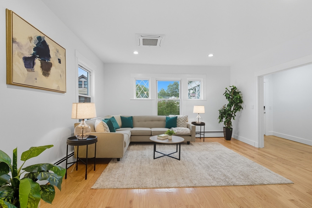 2 Bartlett Avenue 1