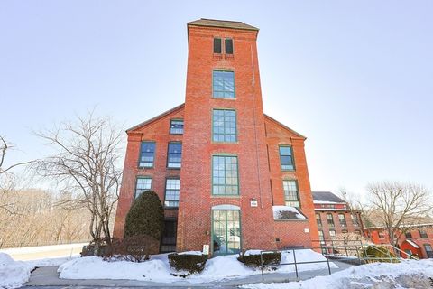 14 Sanford St 47 Medway MA 02053