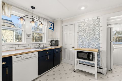 63 Dewey Ave Whitman MA 02382