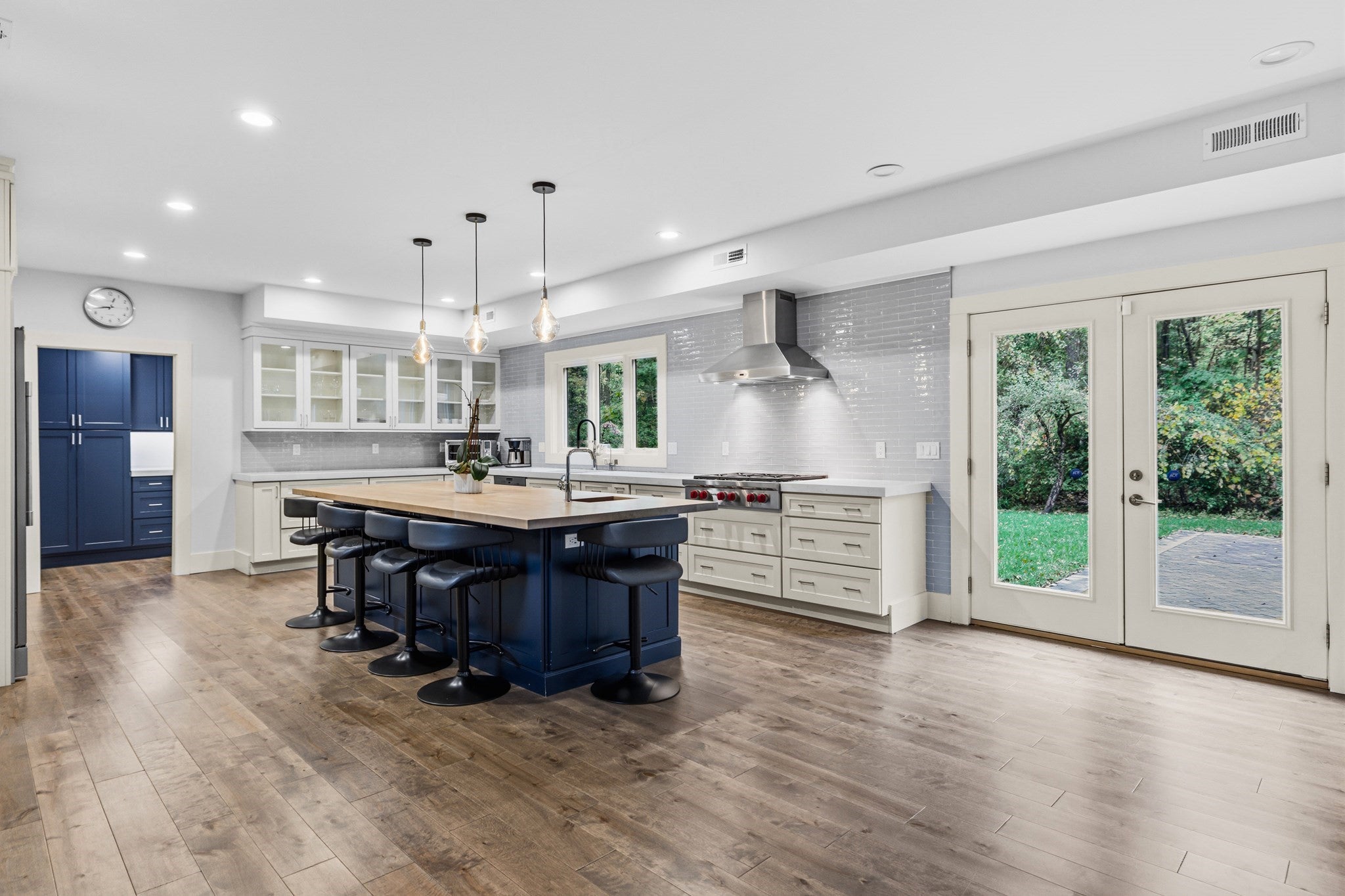 80 Locust Ln, Needham, MA Photo #6