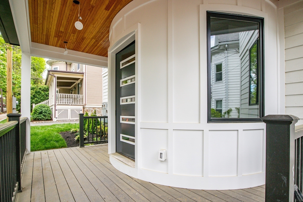 116 Thorndike Street 2