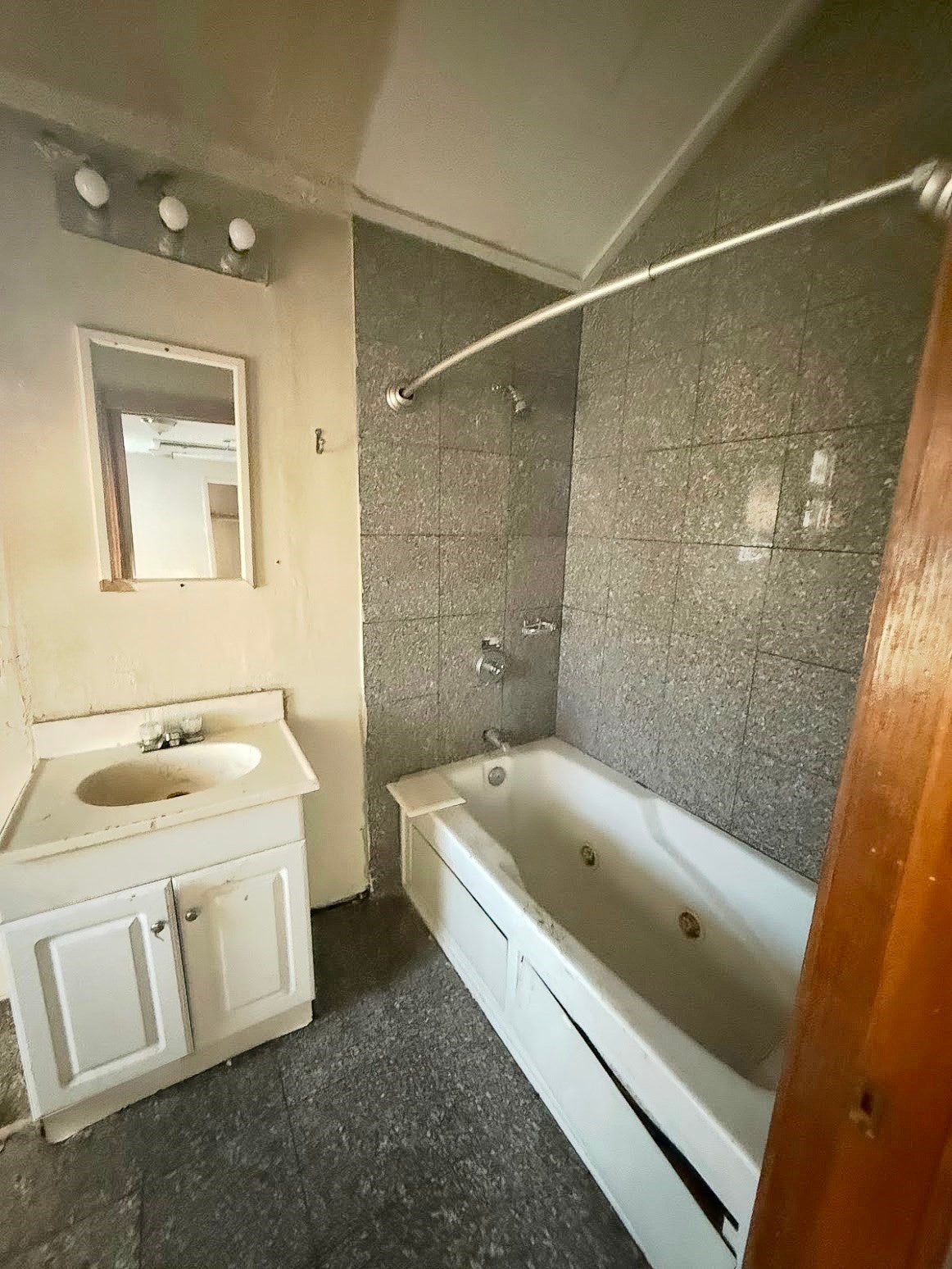 33 Avalon St, Revere, MA, 33 Avalon St, Revere, MA Photo #6