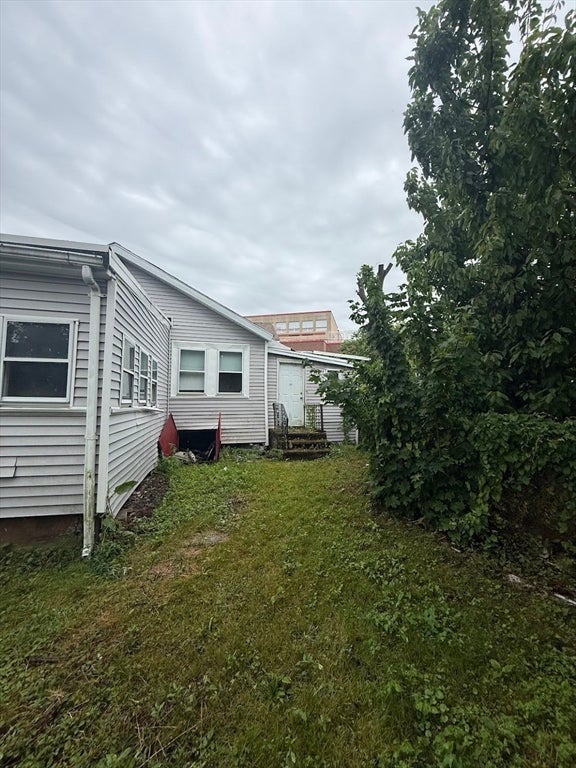 33 Avalon St