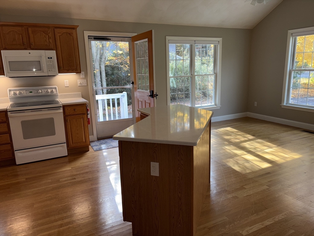 13 Meadowbrook Rd 13A