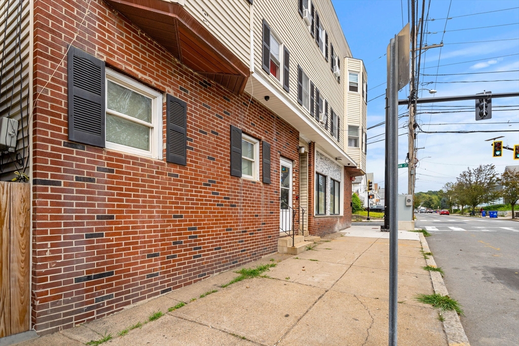 91-95 Medford St