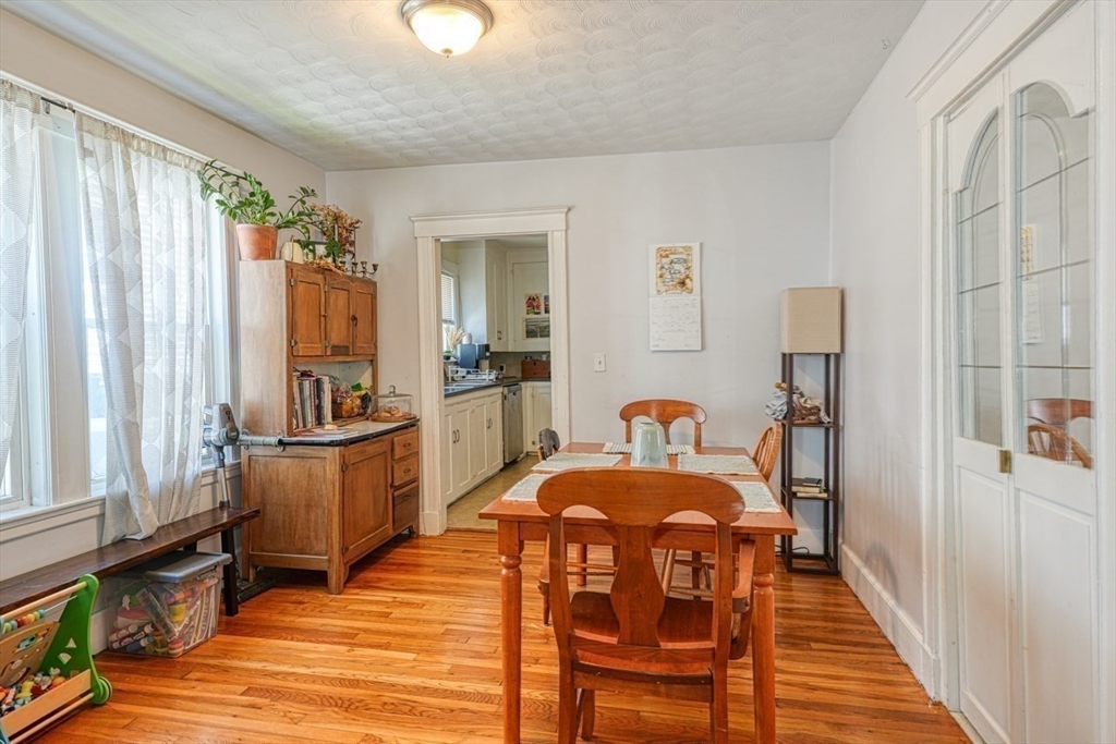 Watertown, Massachusetts 02472, United States, 4 Bedrooms Bedrooms, ,2 BathroomsBathrooms,Residential,Active,160070