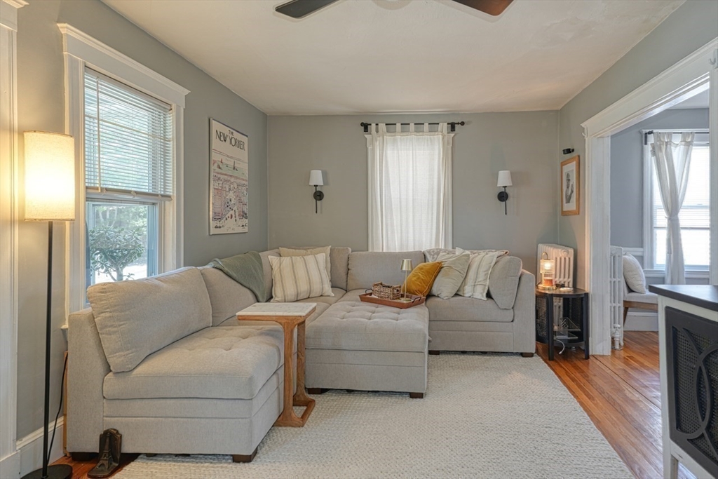 Watertown, Massachusetts 02472, United States, 4 Bedrooms Bedrooms, ,2 BathroomsBathrooms,Residential,Active,160070