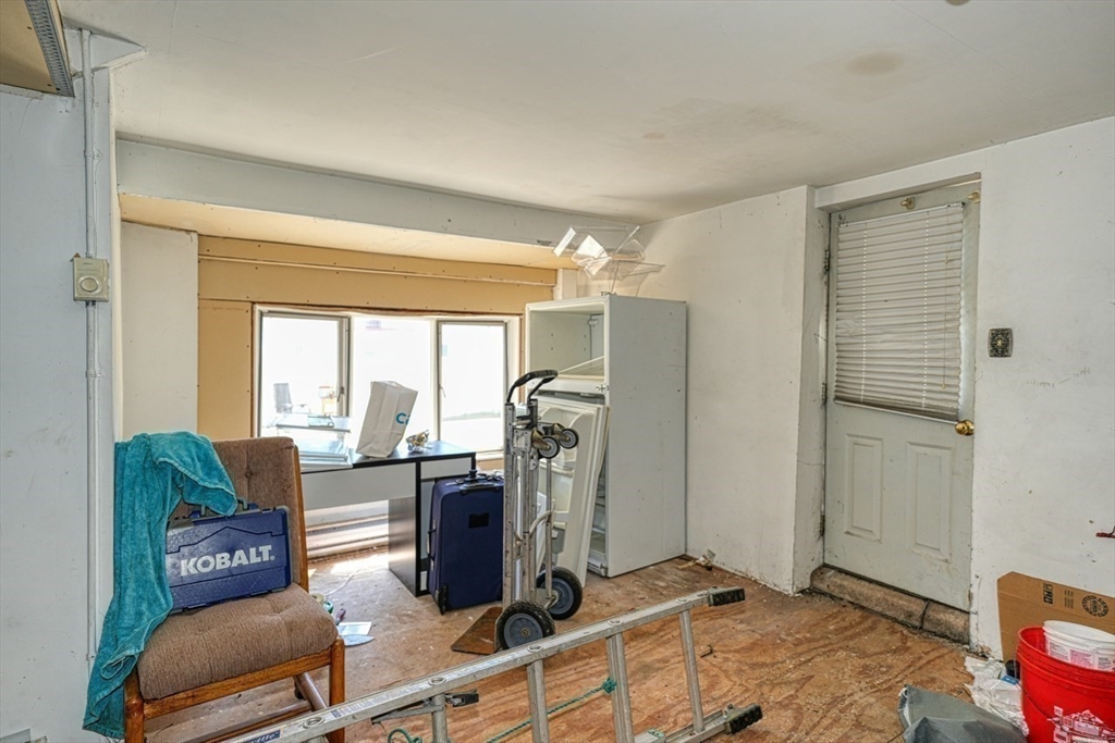 Watertown, Massachusetts 02472, United States, 4 Bedrooms Bedrooms, ,2 BathroomsBathrooms,Residential,Active,160070