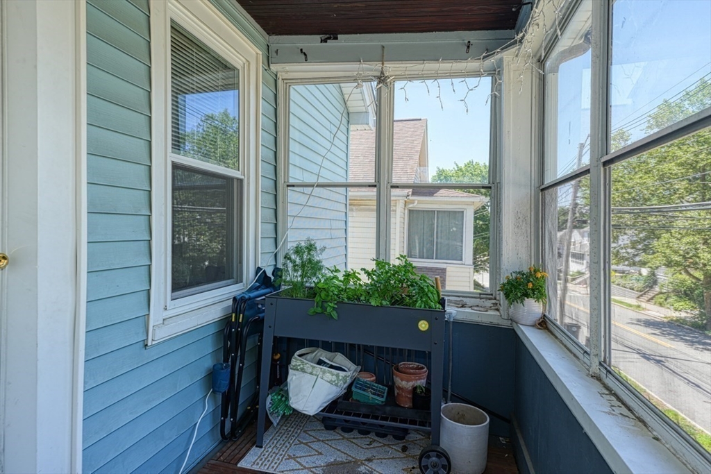 Watertown, Massachusetts 02472, United States, 4 Bedrooms Bedrooms, ,2 BathroomsBathrooms,Residential,Active,160070