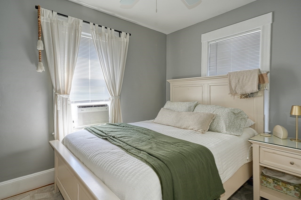 Watertown, Massachusetts 02472, United States, 4 Bedrooms Bedrooms, ,2 BathroomsBathrooms,Residential,Active,160070