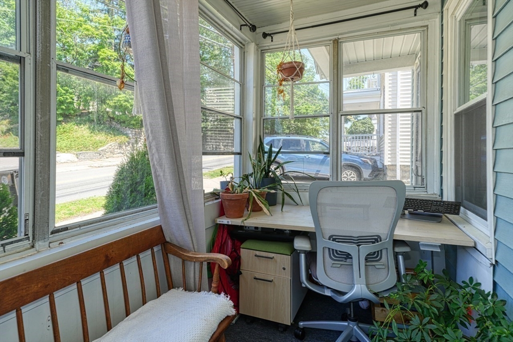 Watertown, Massachusetts 02472, United States, 4 Bedrooms Bedrooms, ,2 BathroomsBathrooms,Residential,Active,160070