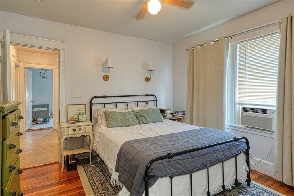 Watertown, Massachusetts 02472, United States, 4 Bedrooms Bedrooms, ,2 BathroomsBathrooms,Residential,Active,160070