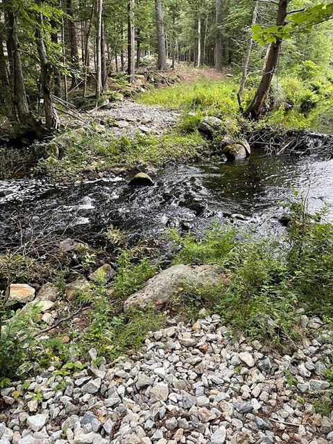 24 Brook Road Amherst NH 03031