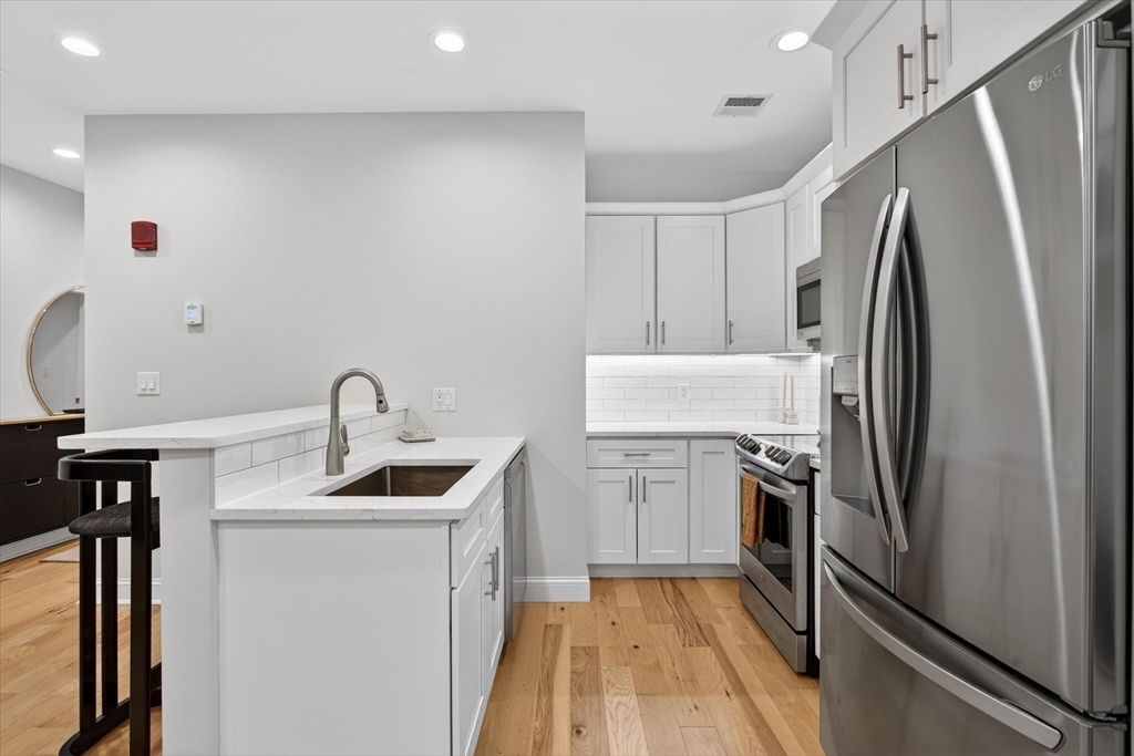 1500 Worcester Rd. 118