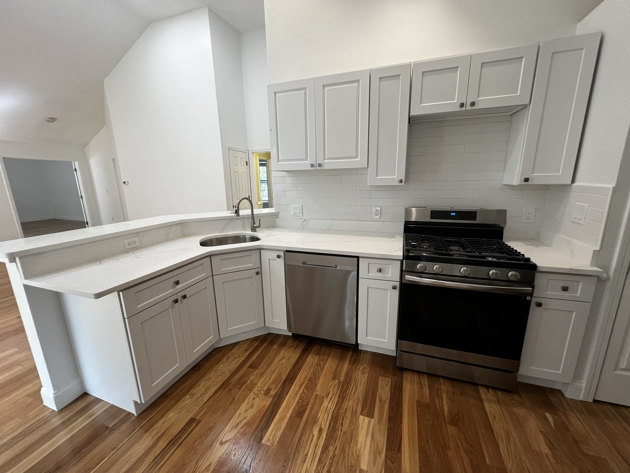 226 Dicenzo Blvd #226, Marlborough, MA, 226 Dicenzo Blvd #226, Marlborough, MA Photo #3