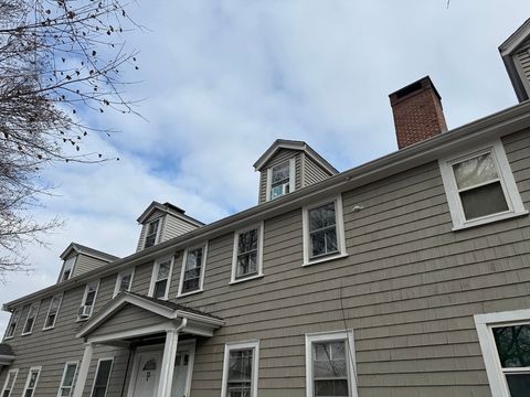 8-14R Temple St Boston MA 02126