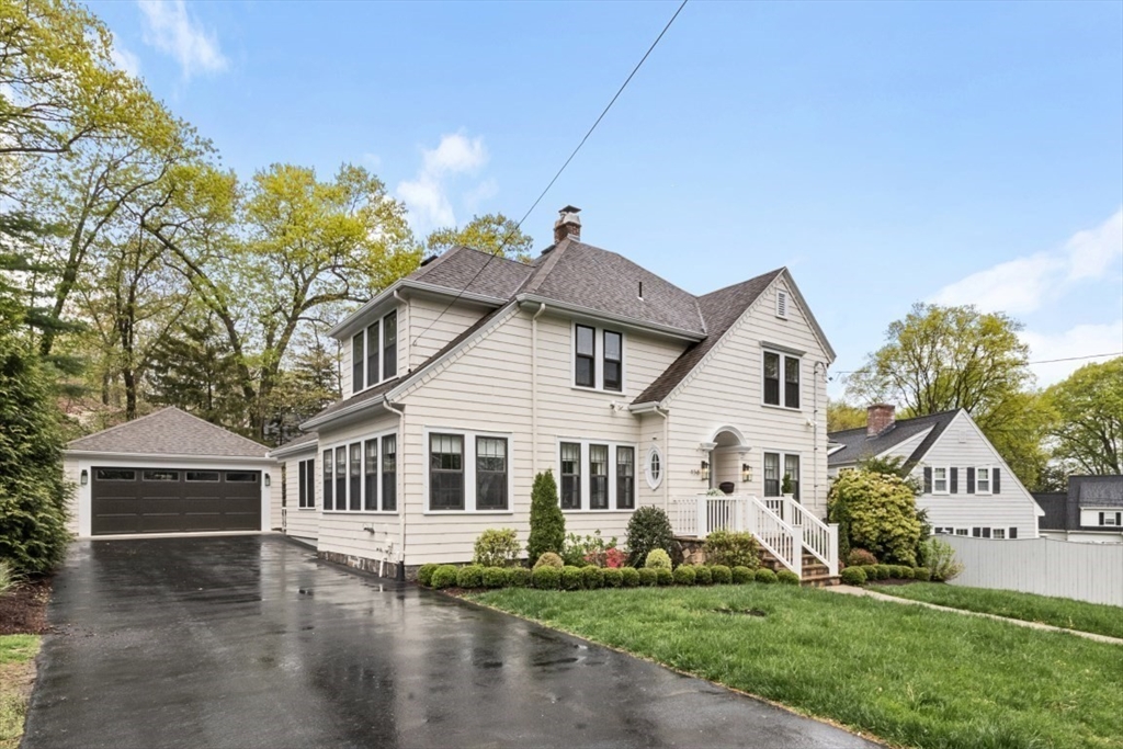 138 Oak St