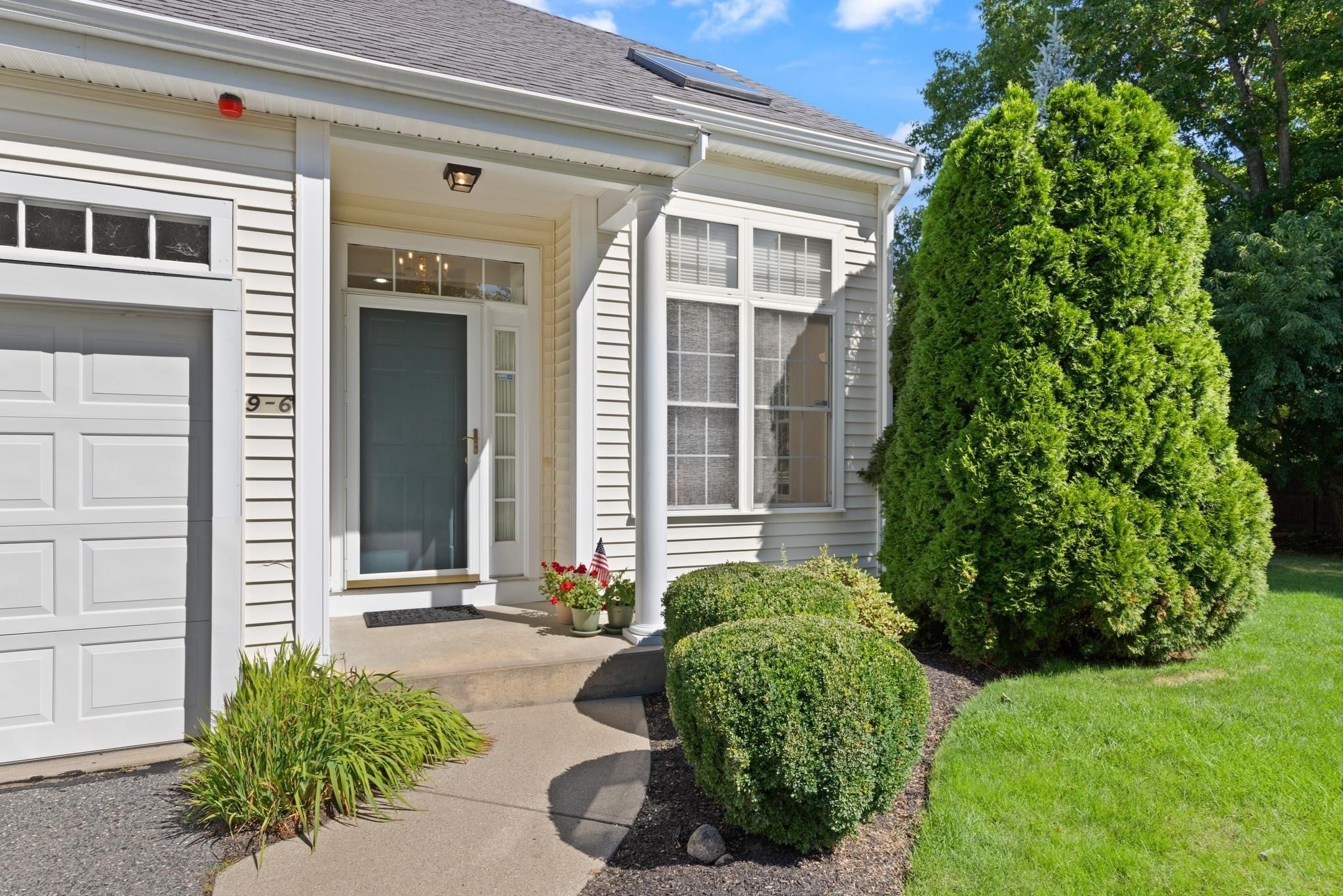 9 Kingson Ln #6, Medway, MA, 9 Kingson Ln #6, Medway, MA Photo #2