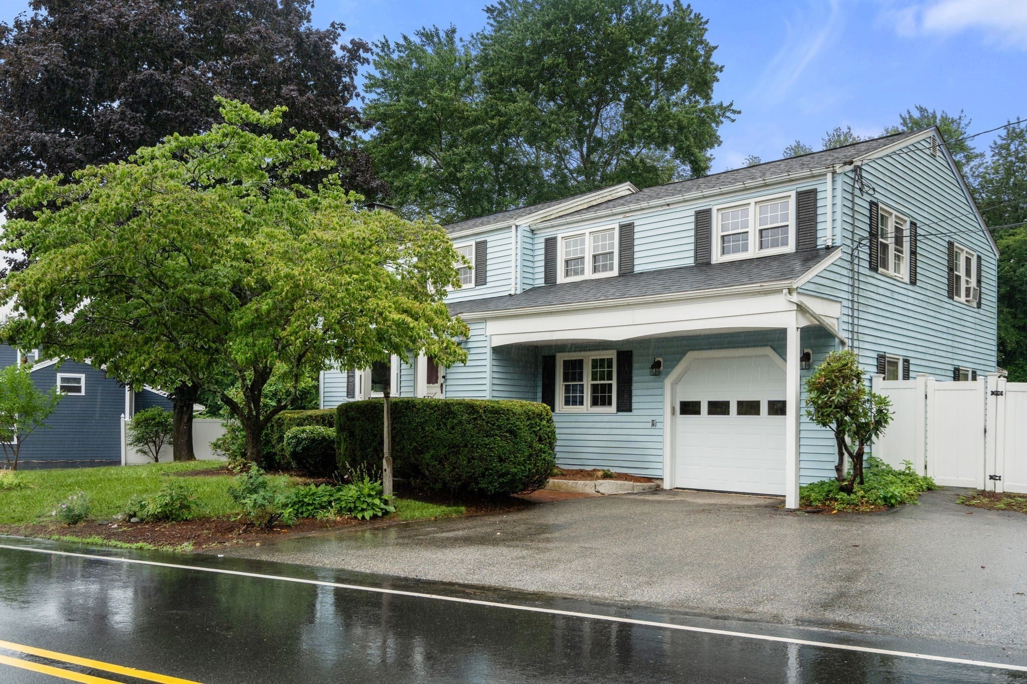 10 Locust Street, Burlington MA 01803